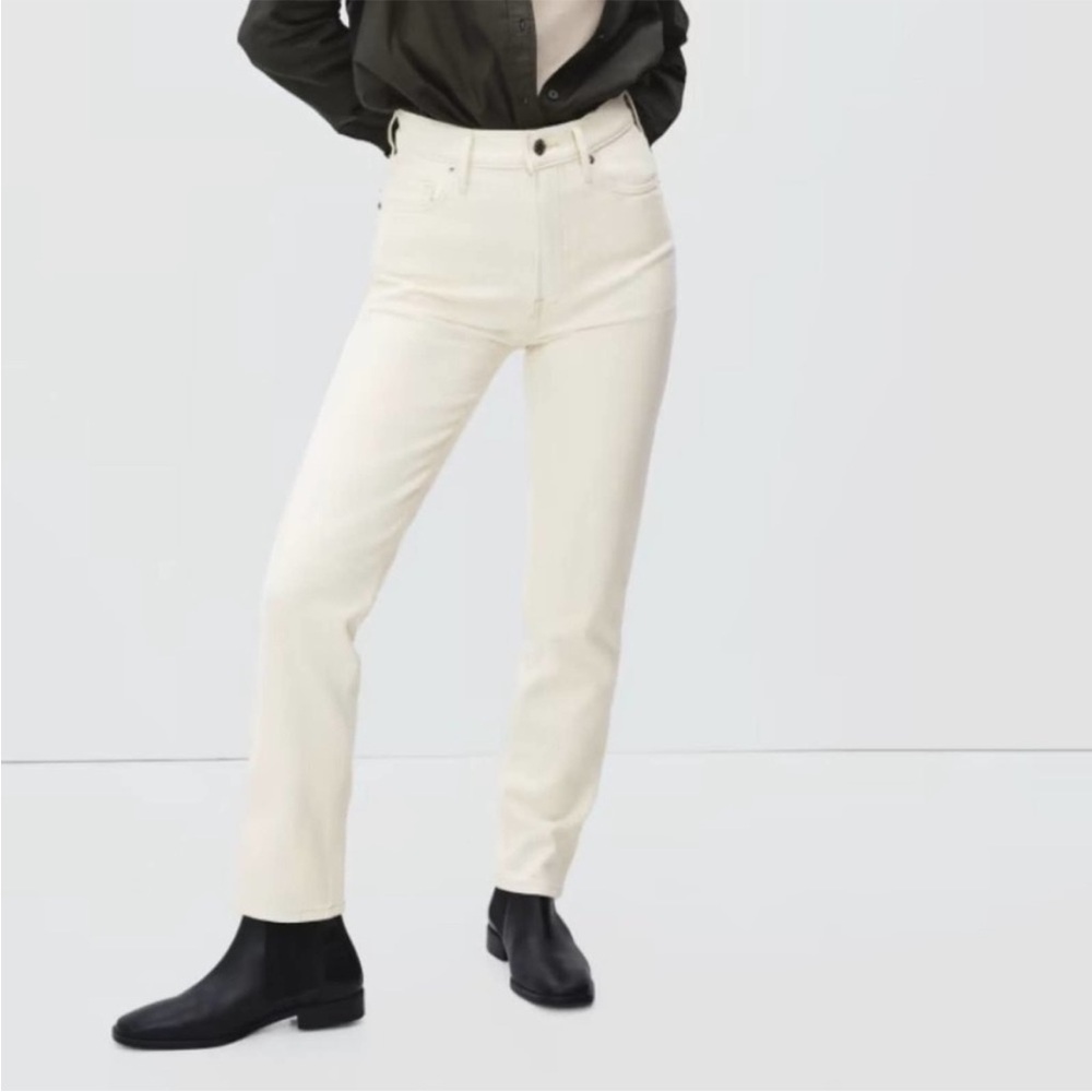 NEW WITH TAGS Everlane Ecru Cream Original Cheeky Jean‎ in Size 29